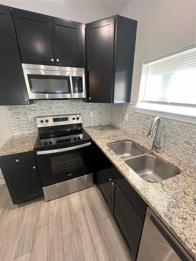 833 Omeara - Photo 6