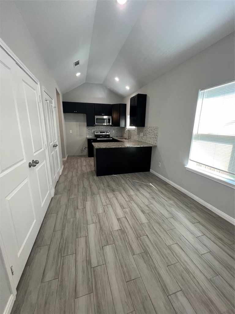833 Omeara - Photo 3
