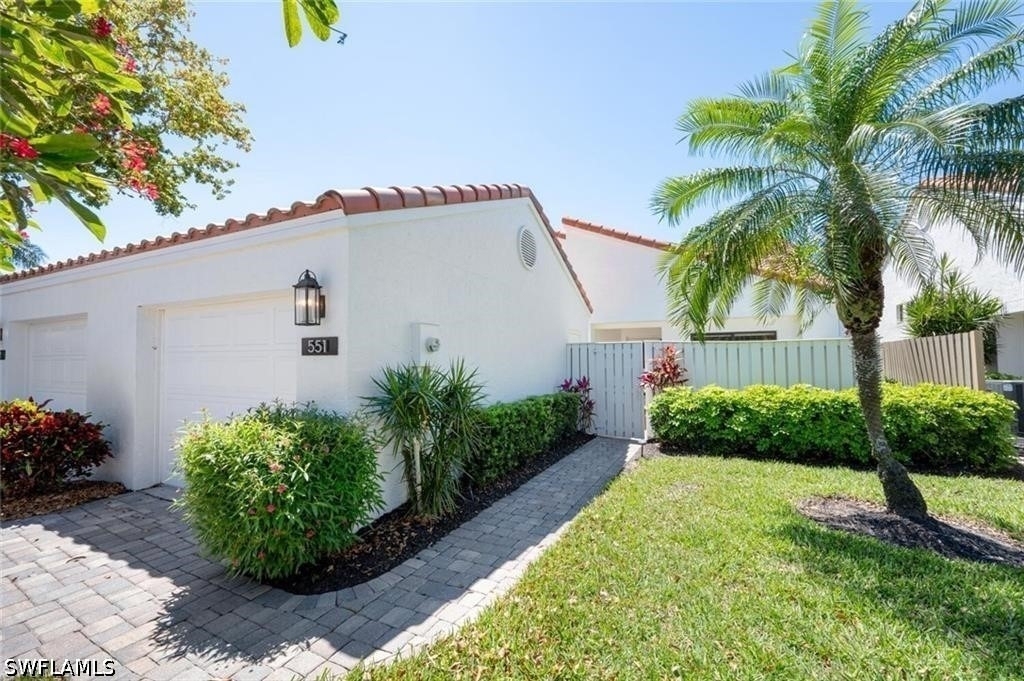 551 Beachwalk Circle - Photo 1