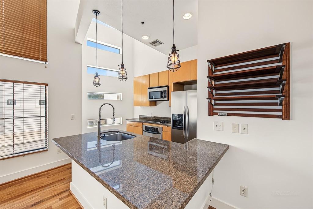 1555 Birdsall Street - Photo 13
