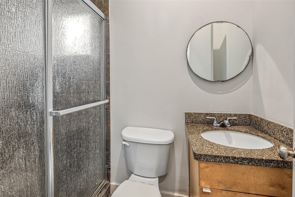 1555 Birdsall Street - Photo 8