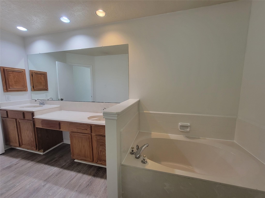 7710 Hayward Court - Photo 29