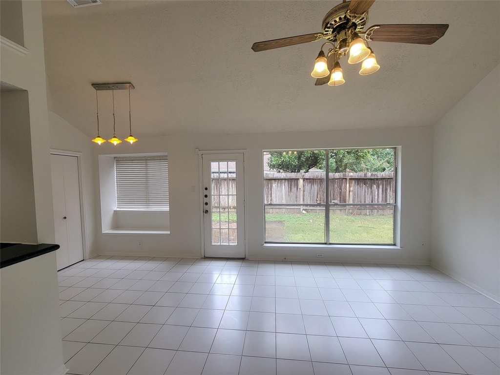 7710 Hayward Court - Photo 10