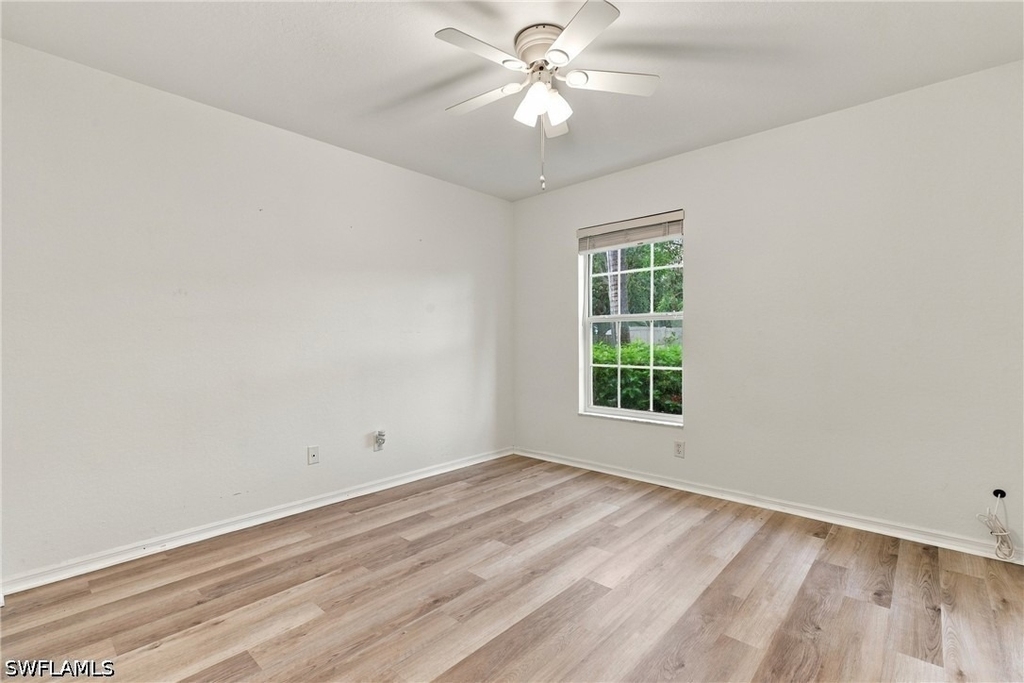 26735 Little John Court - Photo 14