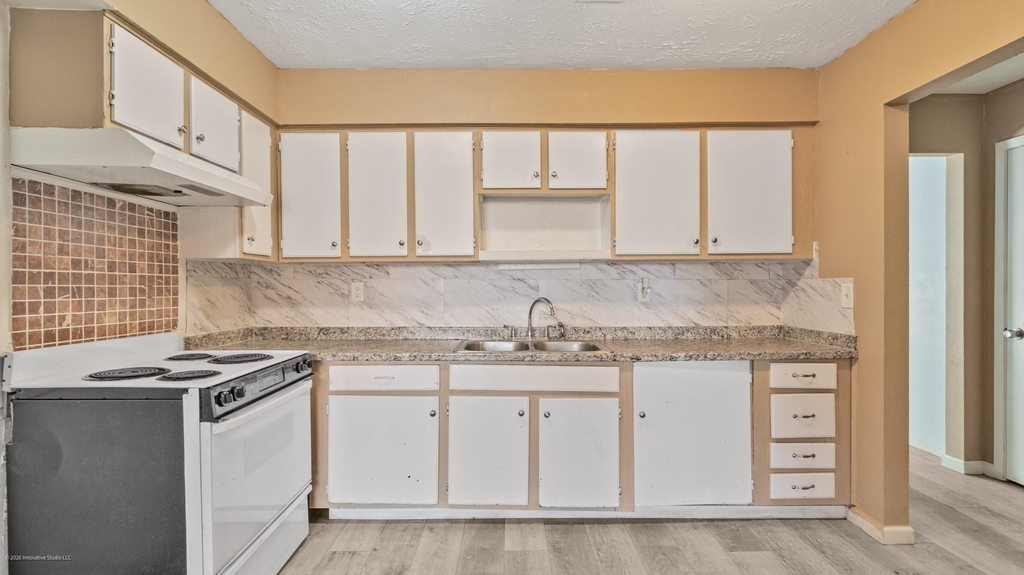 15221 Buckle Lane - Photo 4