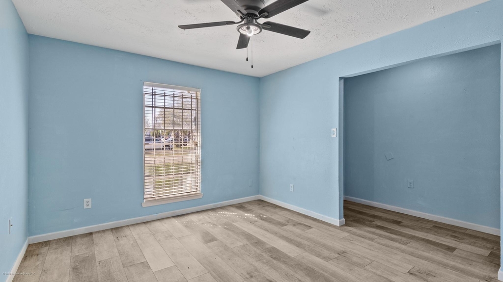 15221 Buckle Lane - Photo 3