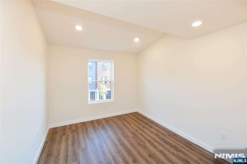 91 Union - Photo 11