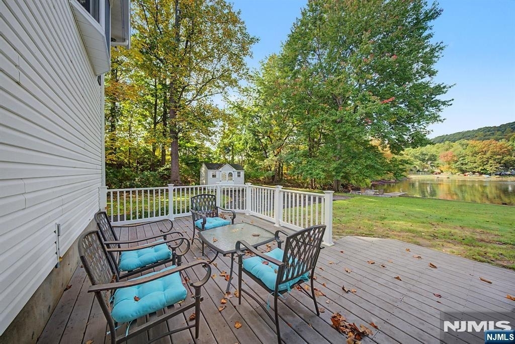 141 Shore - Photo 36