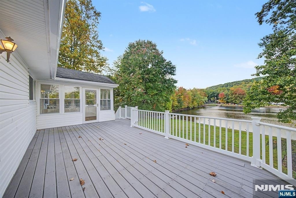 141 Shore - Photo 43