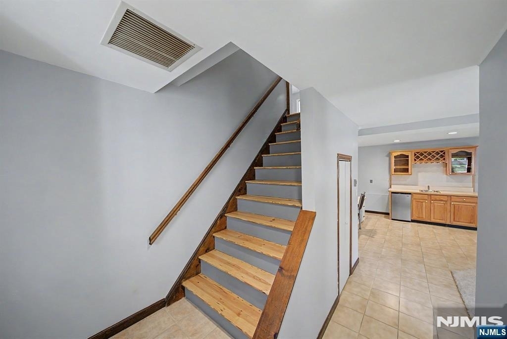 141 Shore - Photo 30