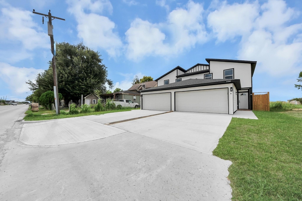 3130 5th Street - Photo 2