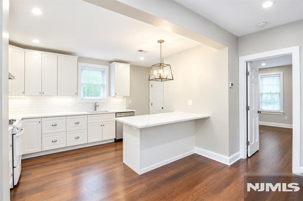 51 Sheridan - Photo 1