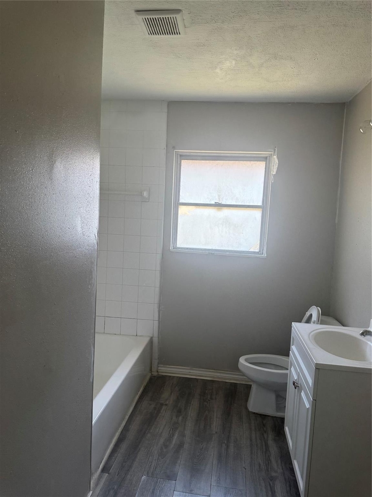 7947 Glenscott Street - Photo 14
