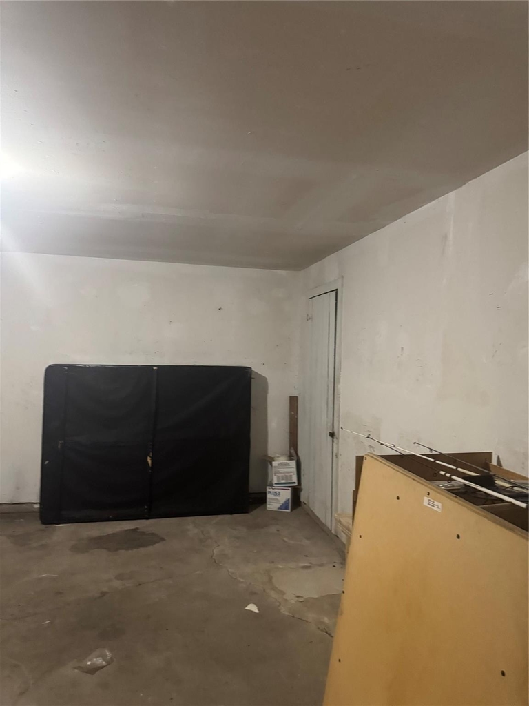 7947 Glenscott Street - Photo 18