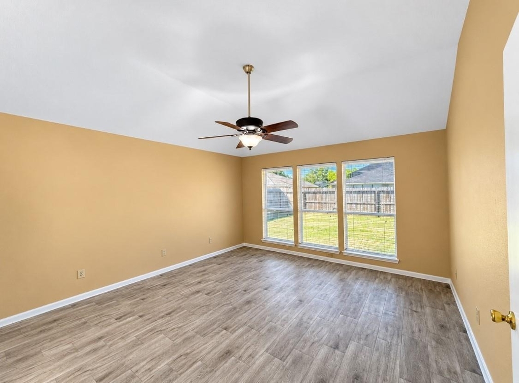 2206 Friarwood Trail - Photo 13