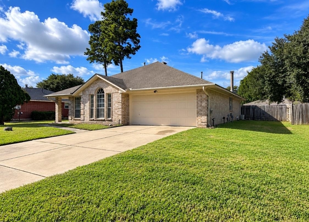 2206 Friarwood Trail - Photo 1