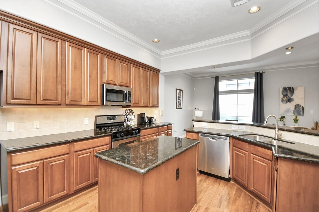 915 Asbury Street - Photo 17