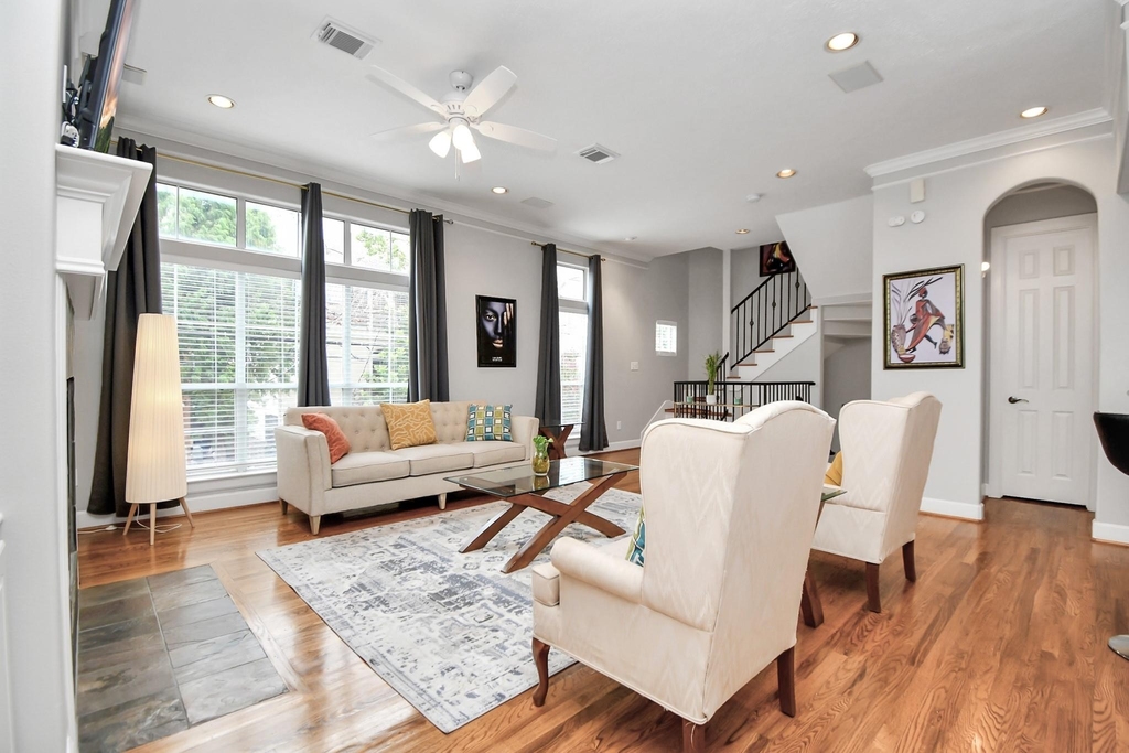 915 Asbury Street - Photo 10