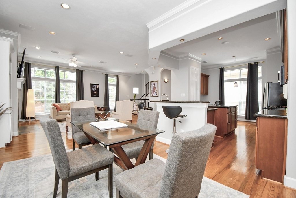 915 Asbury Street - Photo 13