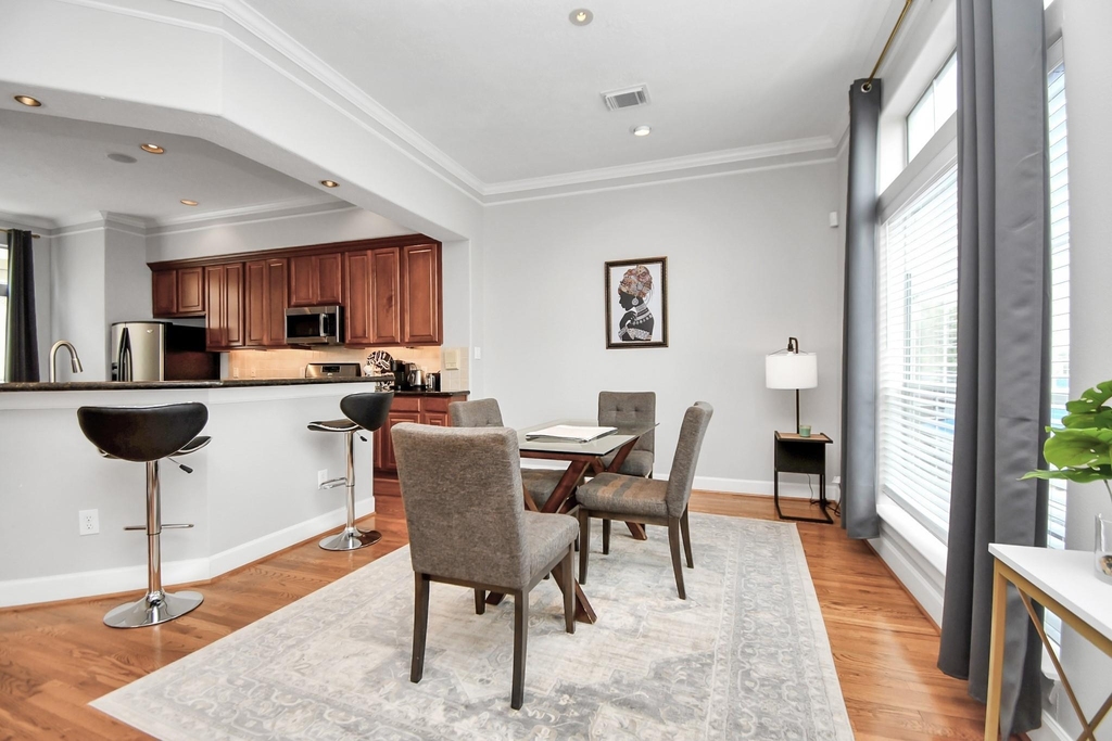 915 Asbury Street - Photo 14
