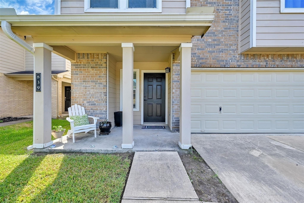 839 Darbydale Crossing Lane - Photo 1