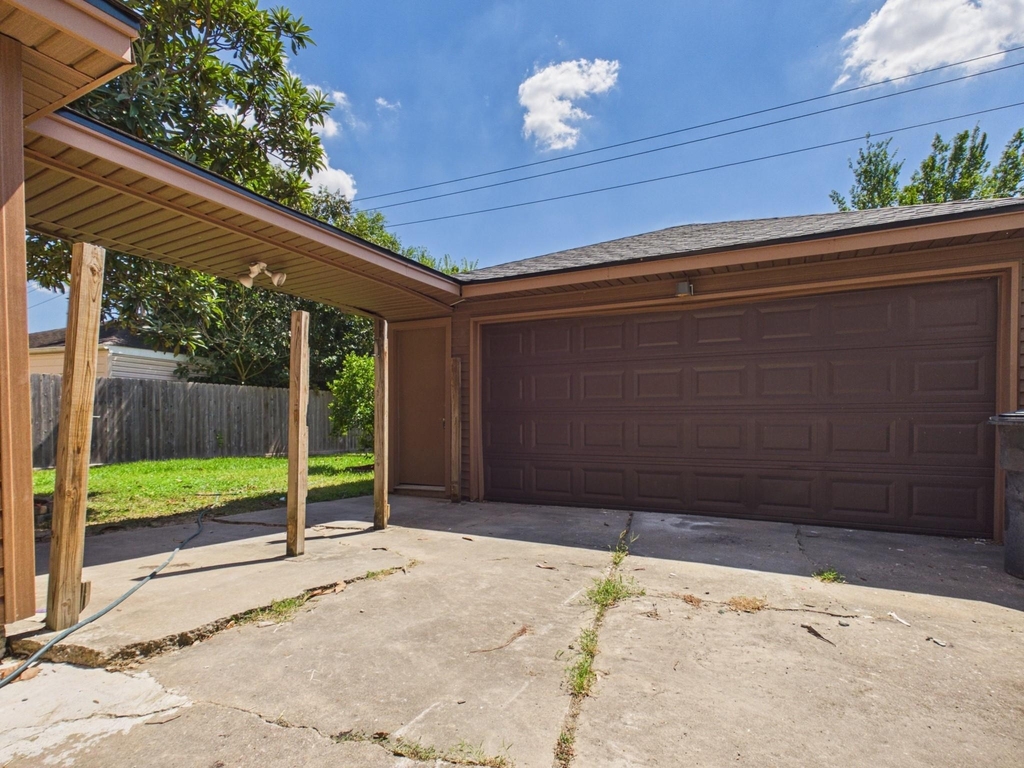 7903 Secretariat Lane - Photo 30