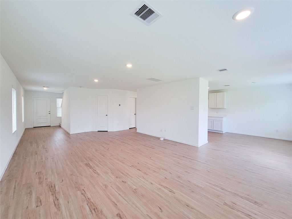 3038 Pensacola Drive - Photo 5