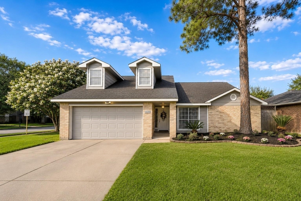 16826 Cobble Ridge Drive - Photo 0