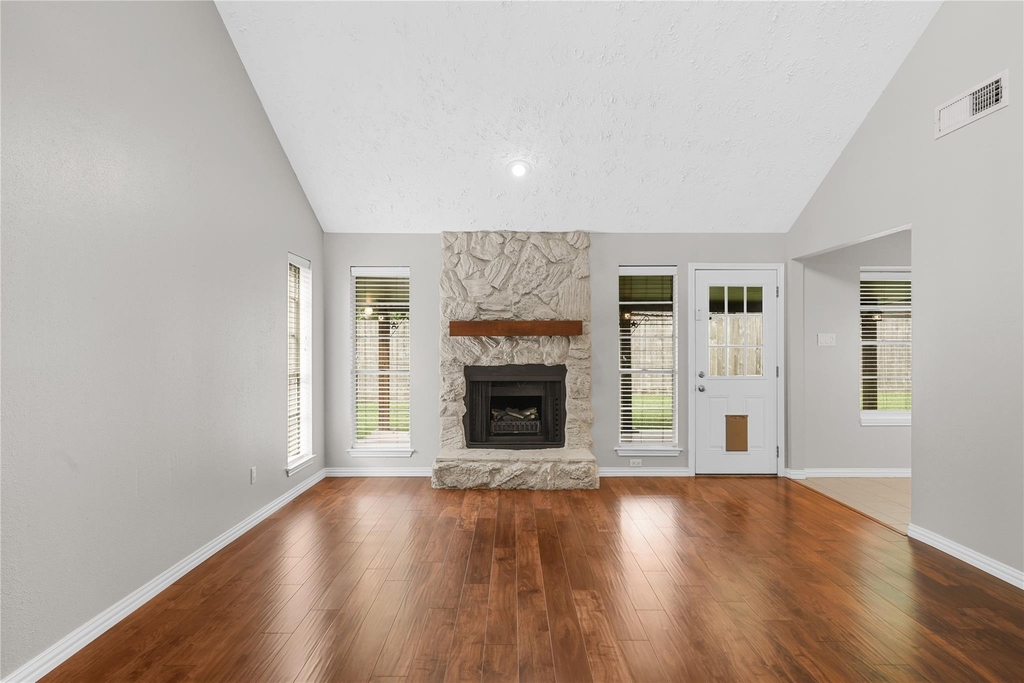 16826 Cobble Ridge Drive - Photo 7