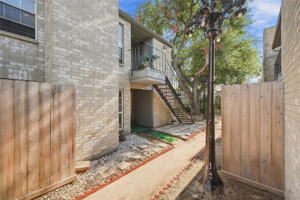 6500 Sands Point Drive - Photo 1