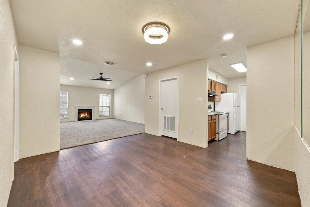 6500 Sands Point Drive - Photo 10