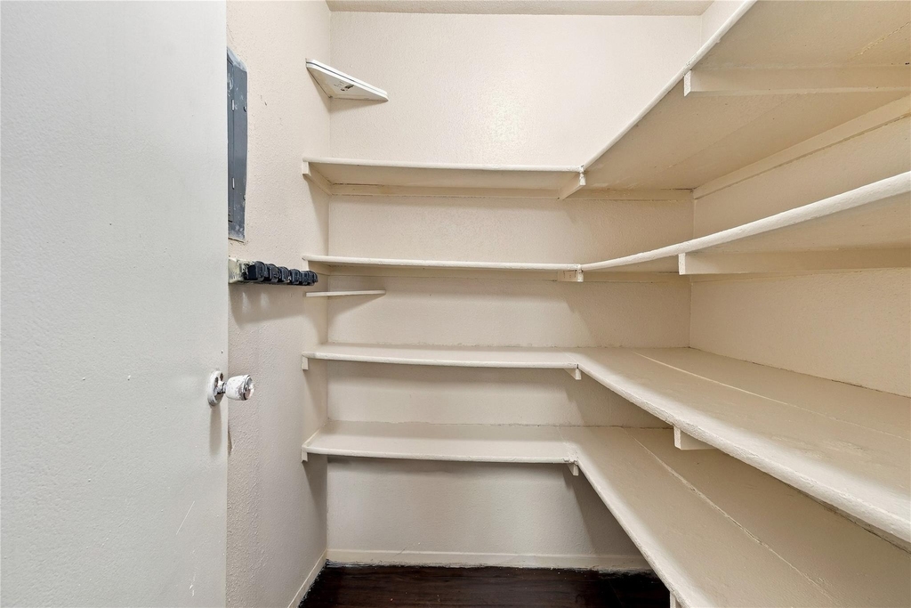 6500 Sands Point Drive - Photo 17