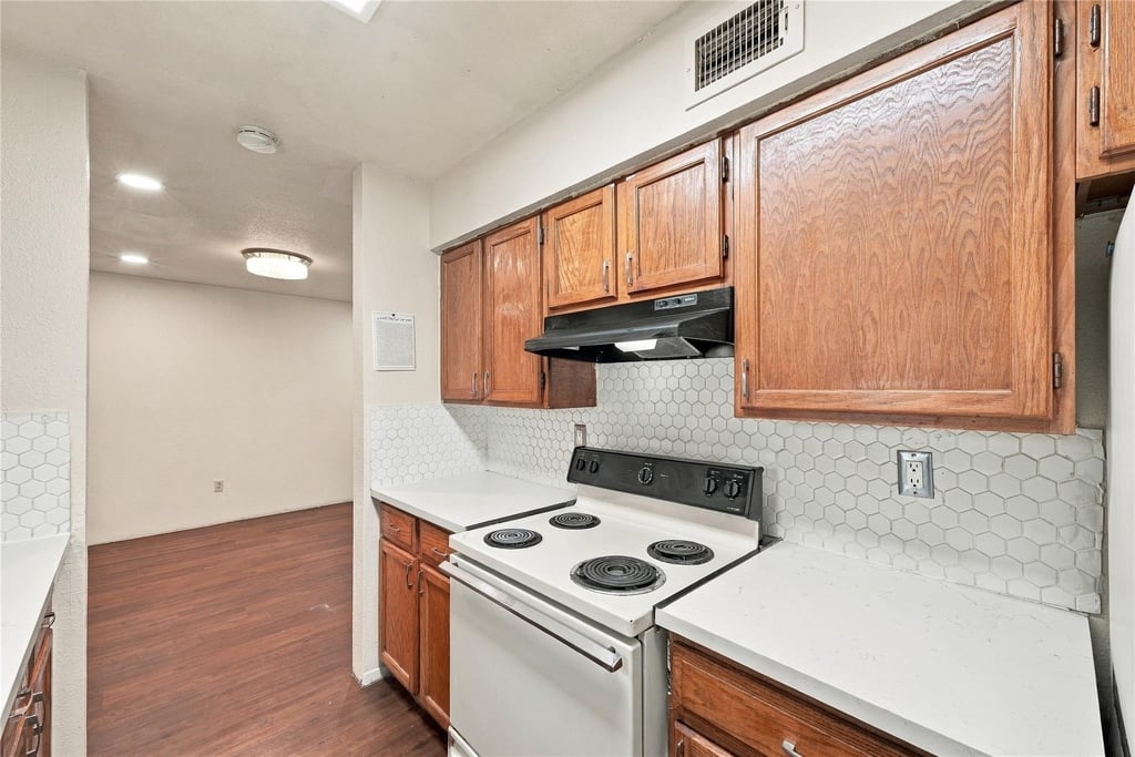 6500 Sands Point Drive - Photo 16