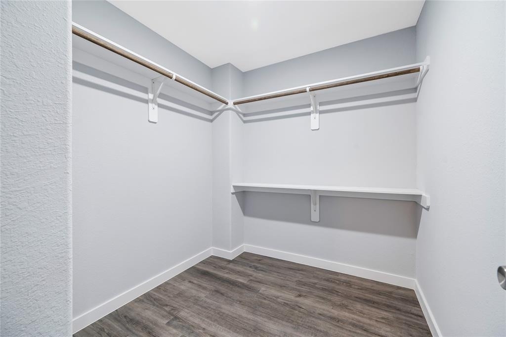 8215 Crestview Drive - Photo 23