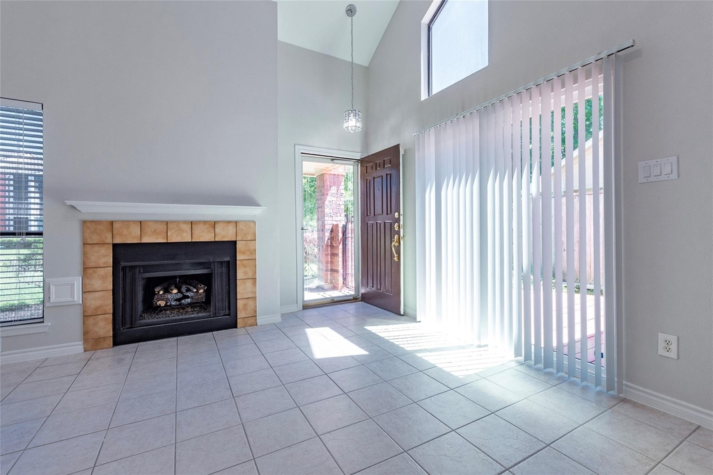 1436 Gemini Street - Photo 3