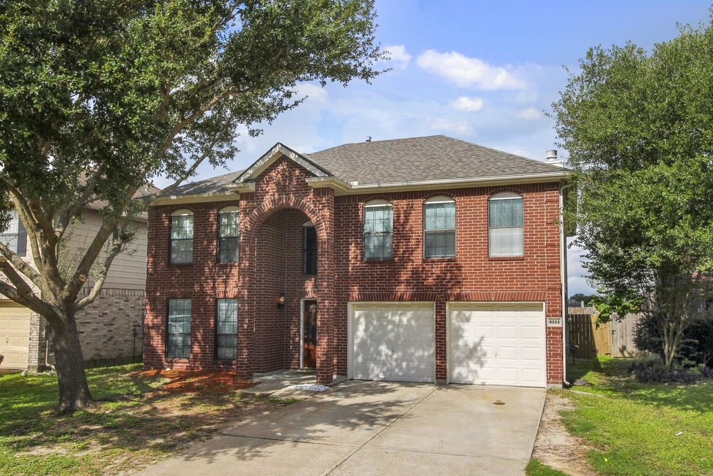 9223 Dunain Park Court - Photo 0