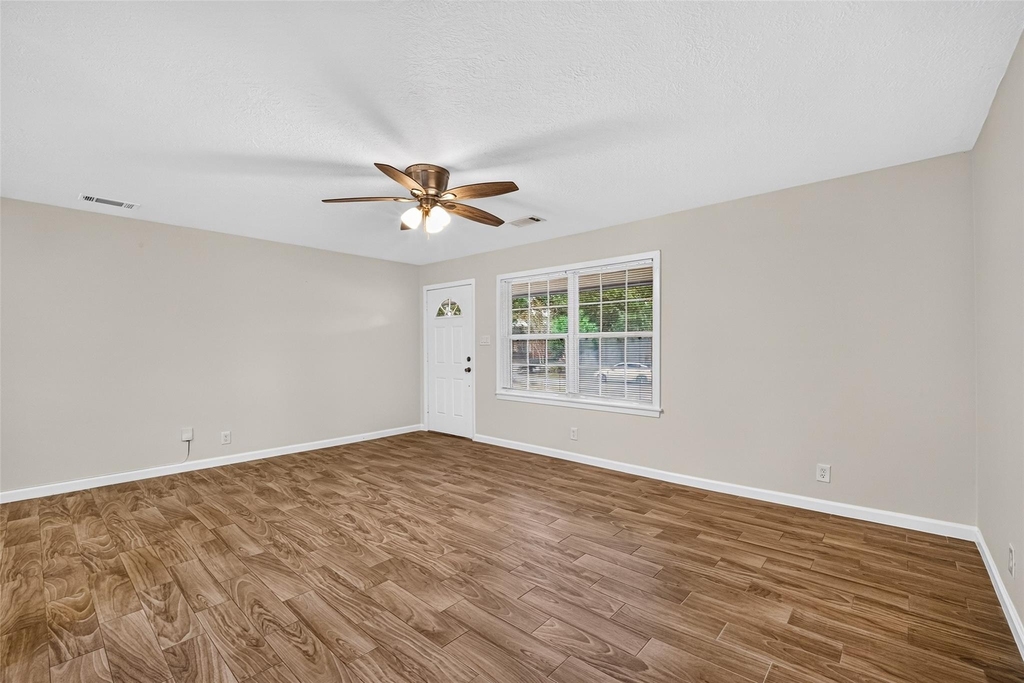 1806 Thelma Lane - Photo 9