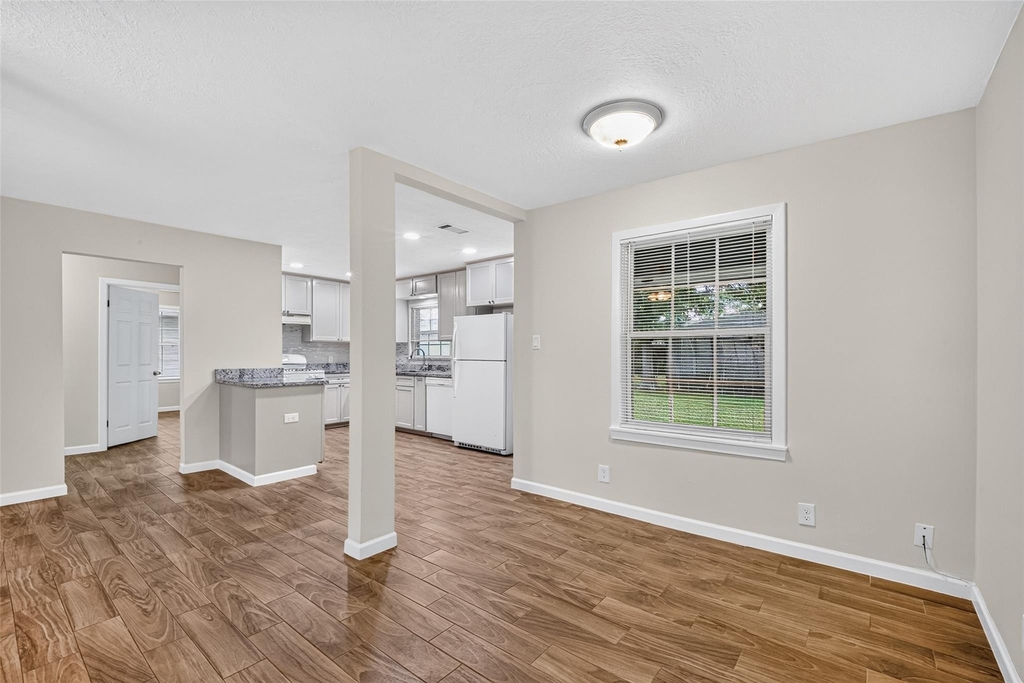1806 Thelma Lane - Photo 11