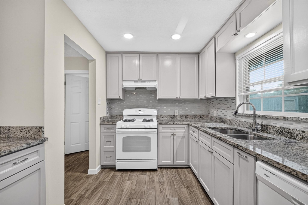 1806 Thelma Lane - Photo 16
