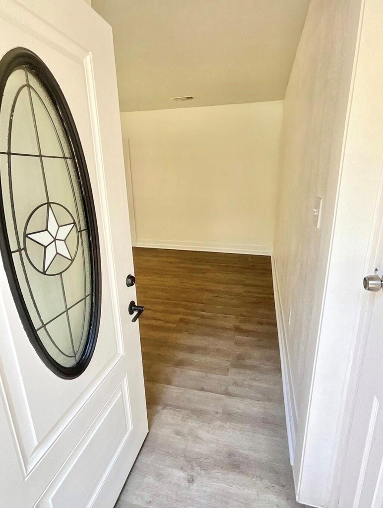 1511 Scharpe Street - Photo 2