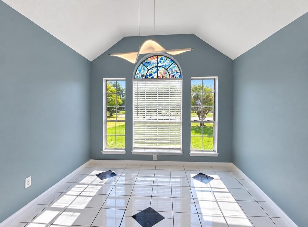 13618 Sablegrove Lane - Photo 11