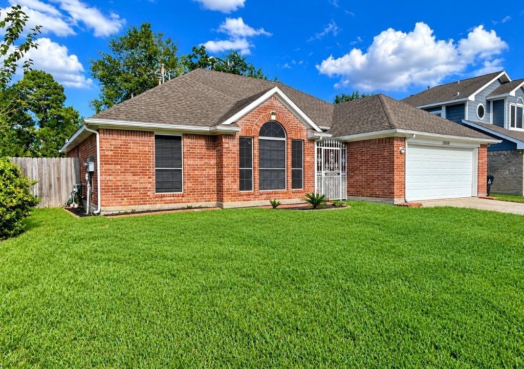 13618 Sablegrove Lane - Photo 2