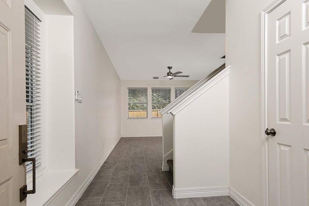 7 Peach Ridge Drive - Photo 4
