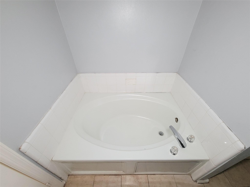 6411 Majesty - Photo 28