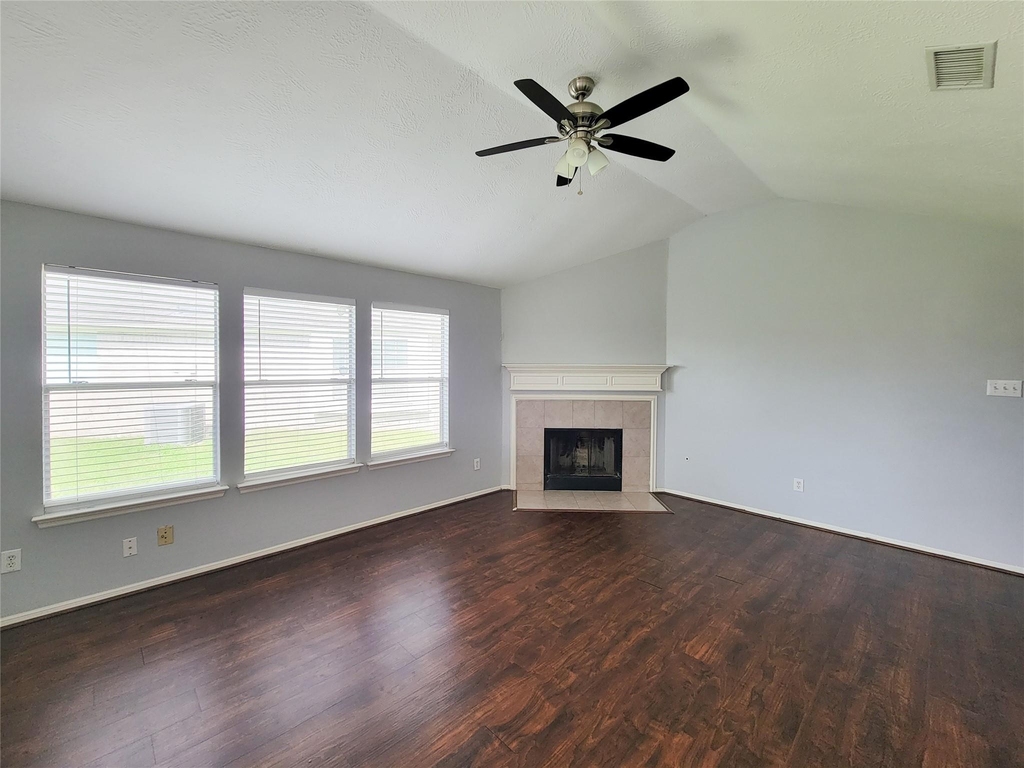 6411 Majesty - Photo 9