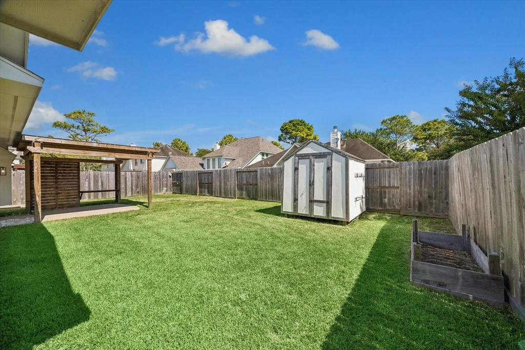 1205 Pine Field - Photo 25