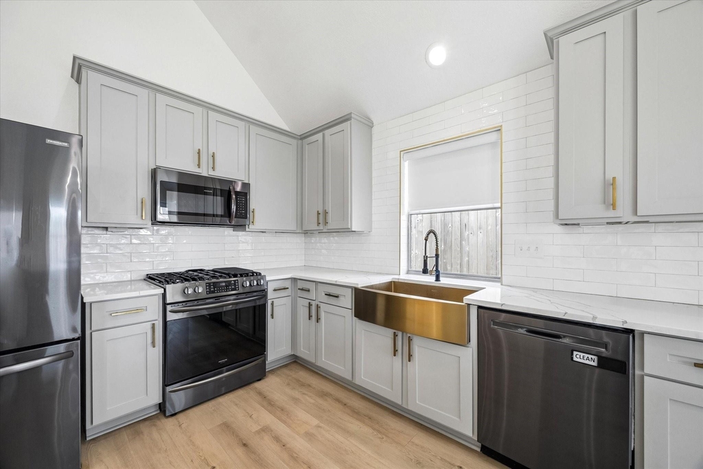 1205 Pine Field - Photo 7