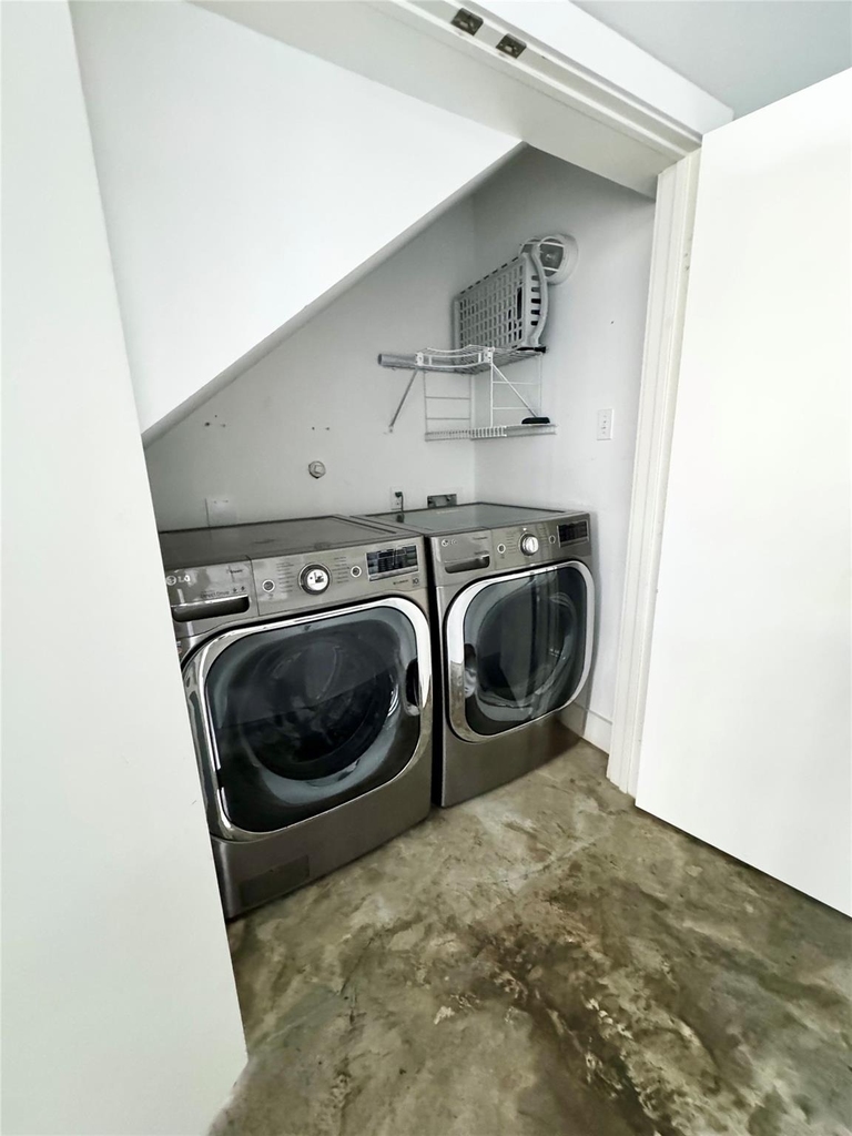 612 E 29th Street - Photo 13