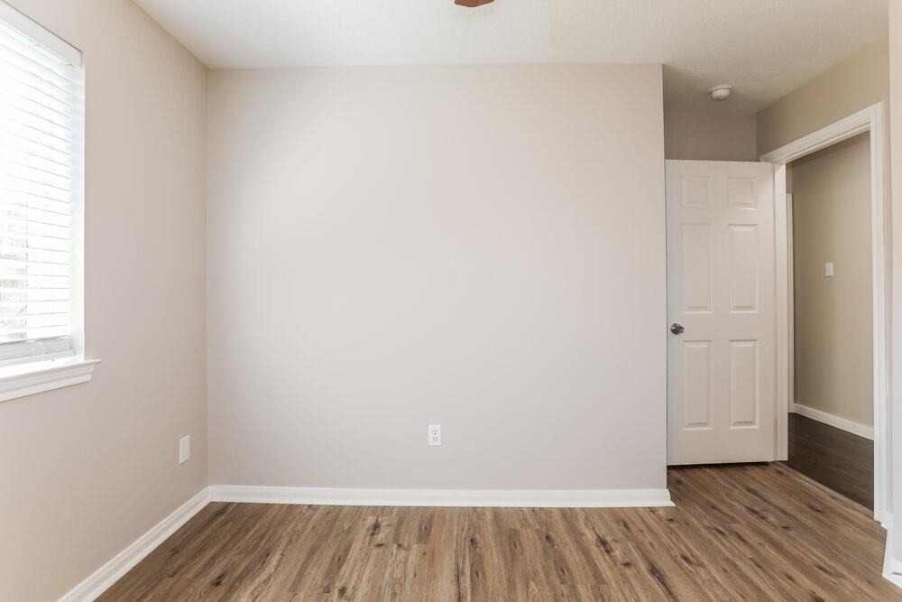 311 Lake View Drive - Photo 11