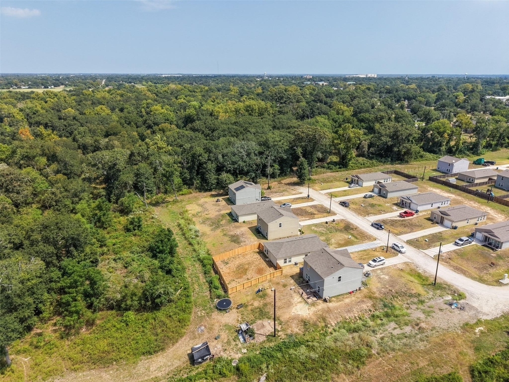 2537 18th Street - Photo 3